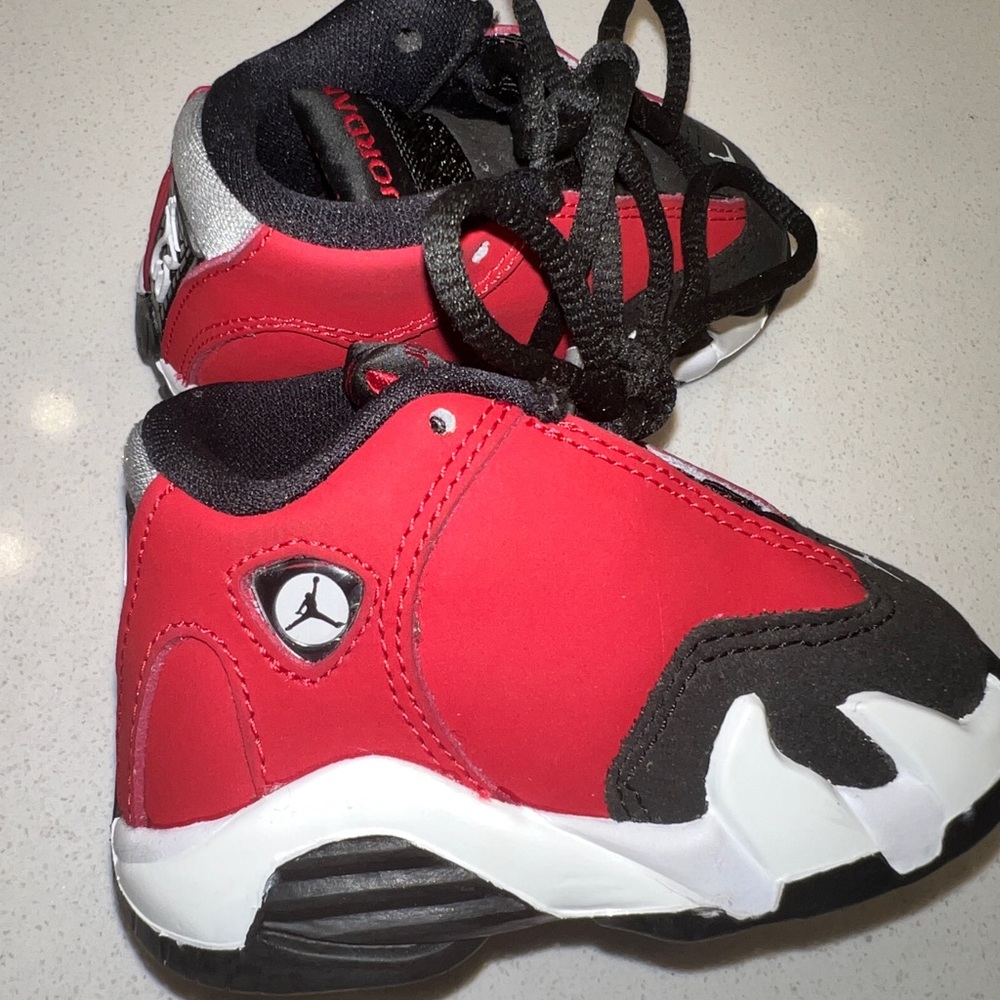 Toddler Boy Jordans Size 4
